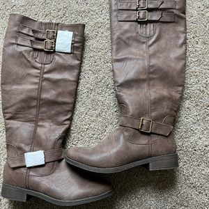 New never worn knee high boots, wide calf size 10